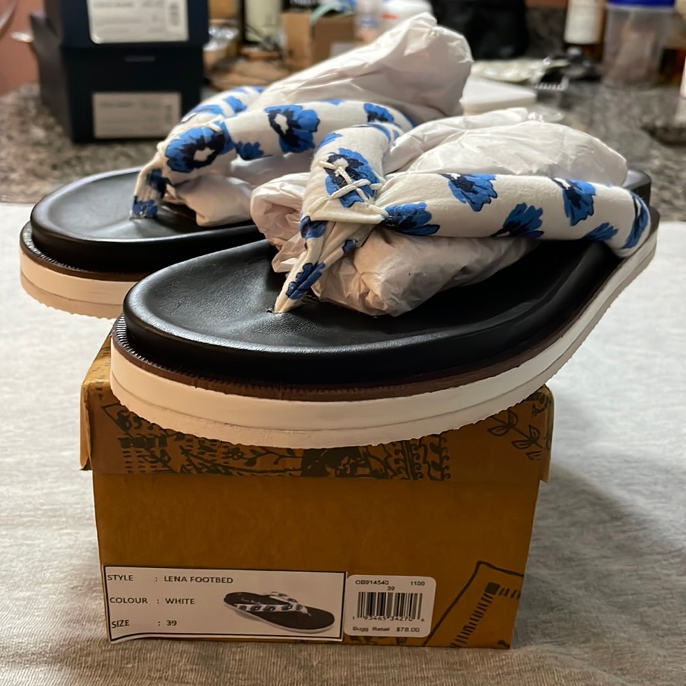 Free People Lena footbed flip flops new Women’s Size 39/9